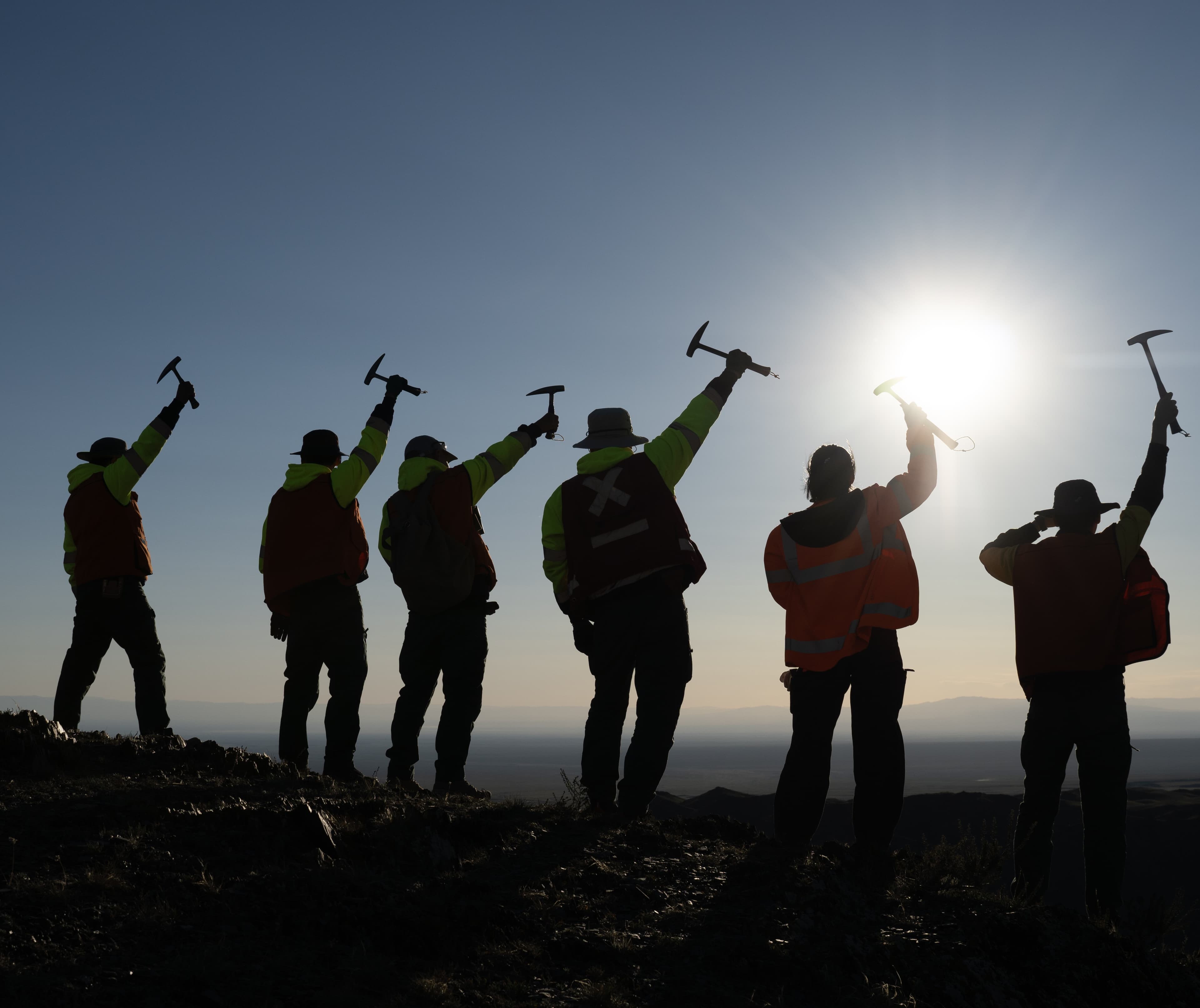 About Azzuro Resources